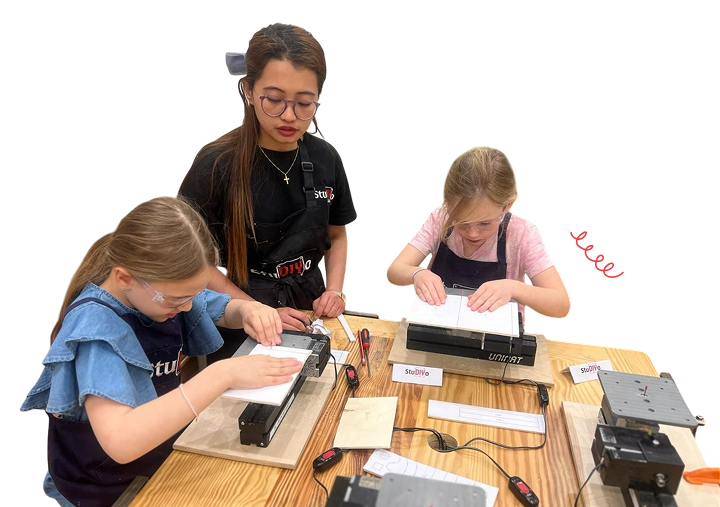 Kids Workshops in Dubai: Weekly Programs and Skill Paths (2026)